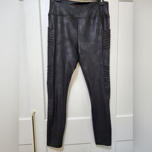 Simply Vera Vera Wang Leather Black Leggings With Side Pockets